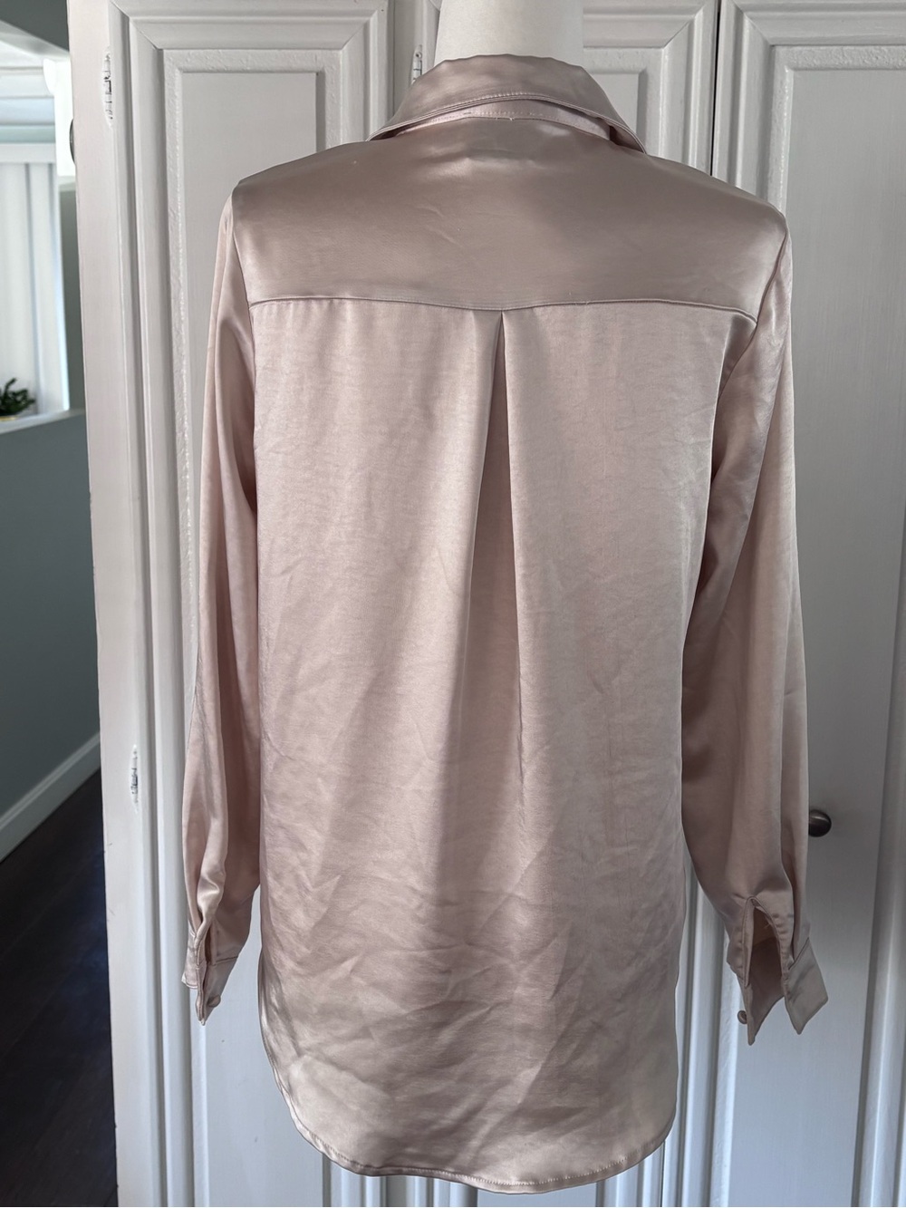 Princess Polly Off White Satin Button-Up Top - Picture 2 of 11